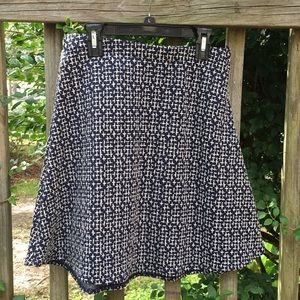 Knit navy and white skirt